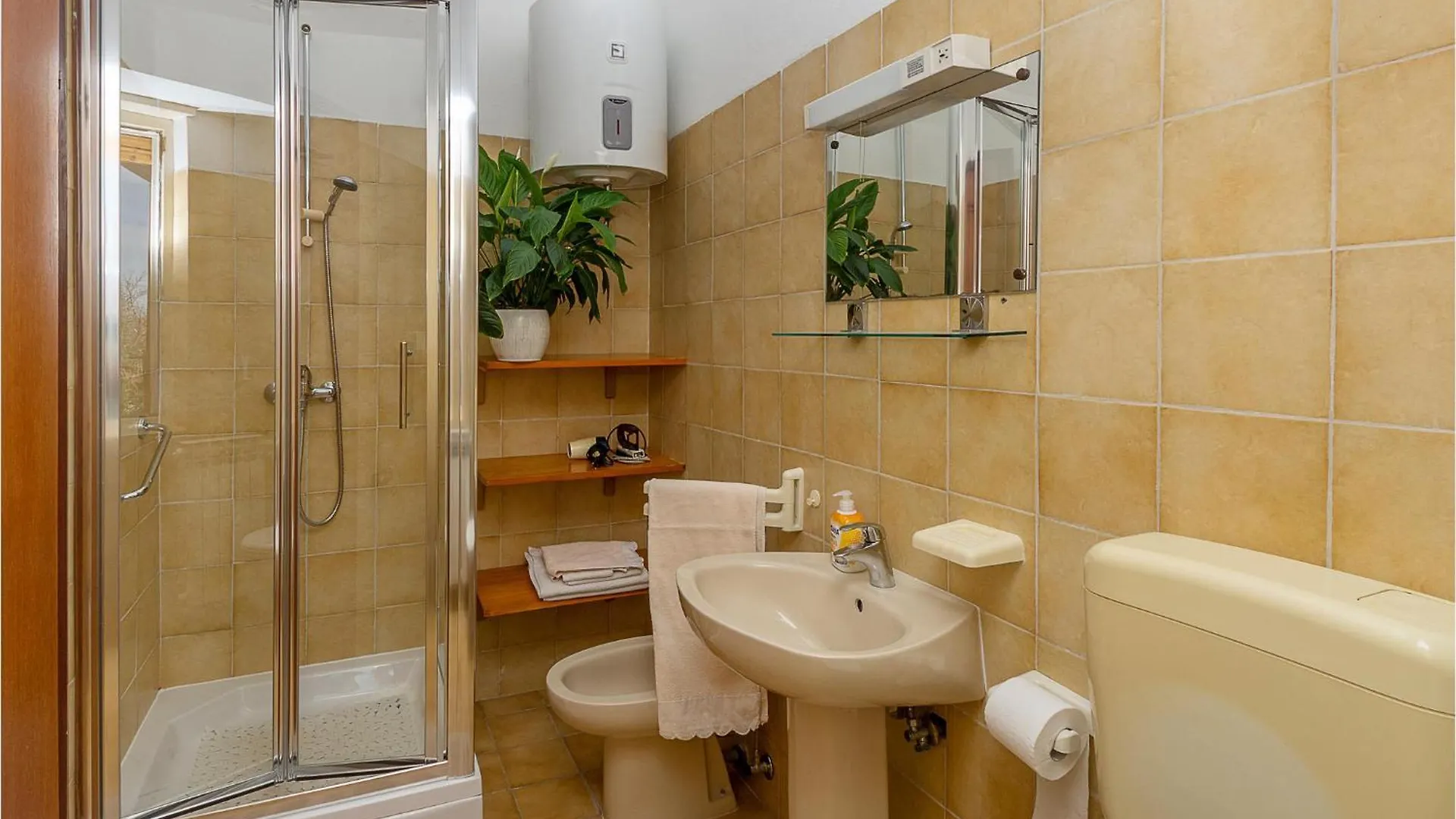 Beautiful Apartment In Vodnjan With Wifi